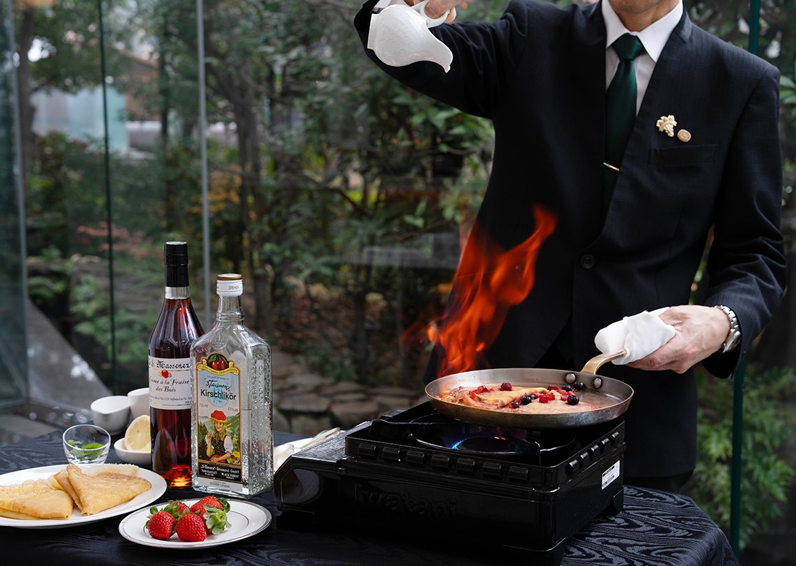 フレンチ　クレープシュゼット　いちご　ホテル　大阪　お祝い