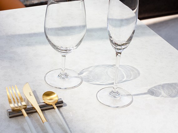 カフェ　ティータイム　スイーツ　ケーキ　ホテル　大阪