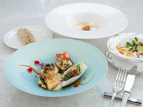 Cuteフレンチ　ランチコース　大阪　ホテル